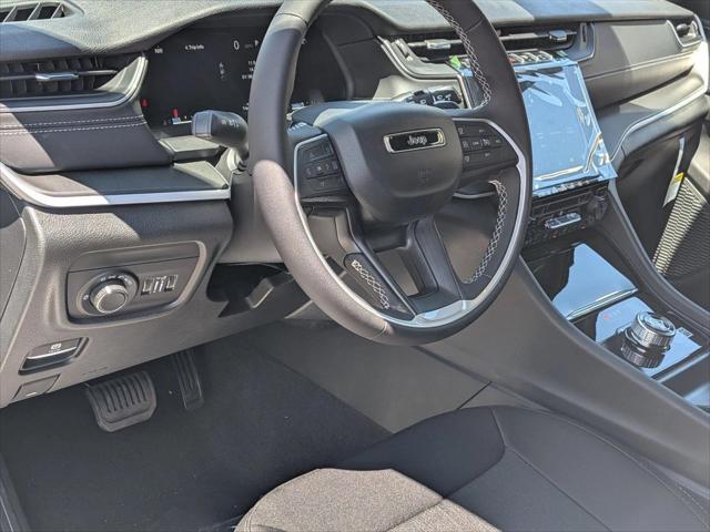 2026 Jeep Grand Cherokee GRAND CHEROKEE LAREDO 4X4