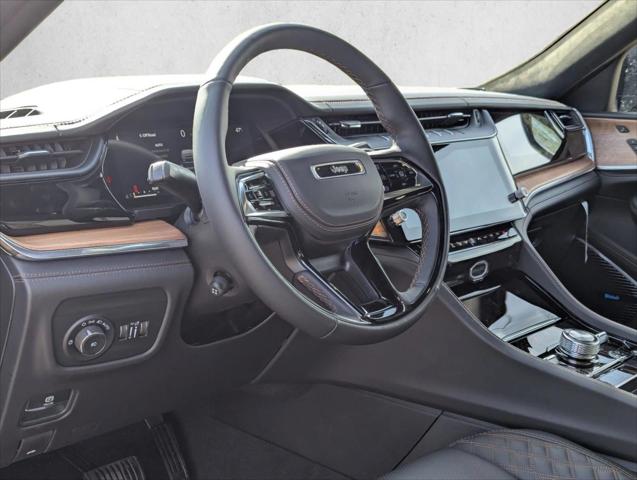 2026 Jeep Grand Cherokee GRAND CHEROKEE SUMMIT 4X4