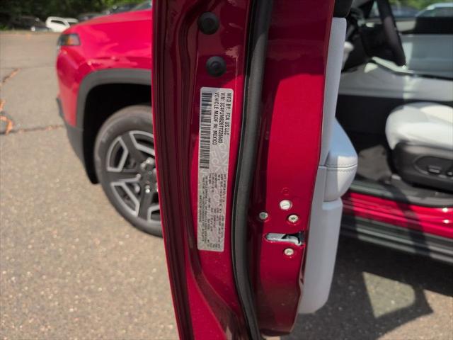 2026 Jeep Cherokee Laredo 4x4