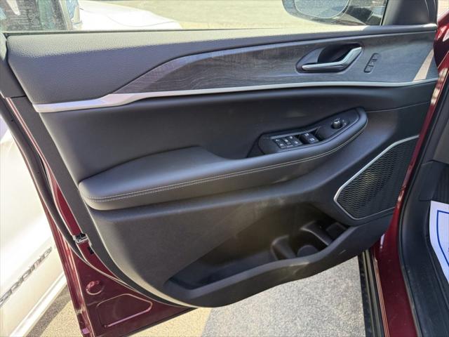 2026 Jeep Grand Cherokee L Limited 4x4