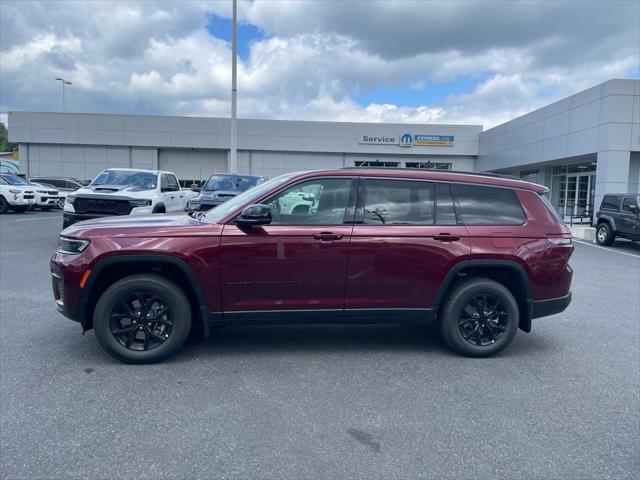 2026 Jeep Grand Cherokee Altitude 4x4