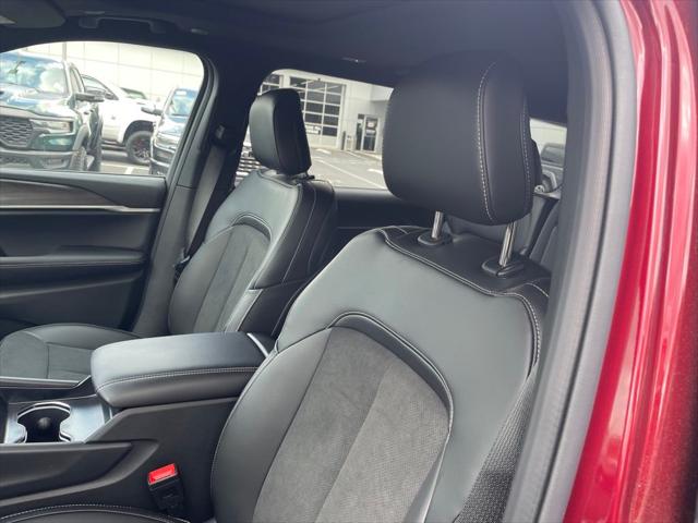 2026 Jeep Grand Cherokee Altitude 4x4