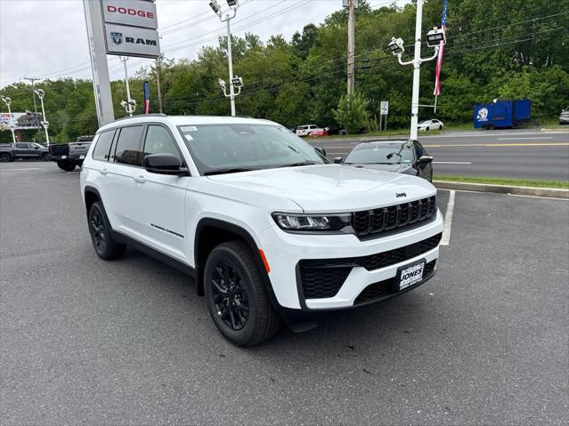 2026 Jeep Grand Cherokee GRAND CHEROKEE L LAREDO ALTITUDE 4X4 2026 Jeep Grand Cherokee GRAND CHEROKEE L LAREDO ALTITUDE 4X4