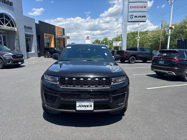 2026 Jeep Grand Cherokee GRAND CHEROKEE L LAREDO ALTITUDE 4X4 2026 Jeep Grand Cherokee GRAND CHEROKEE L LAREDO ALTITUDE 4X4