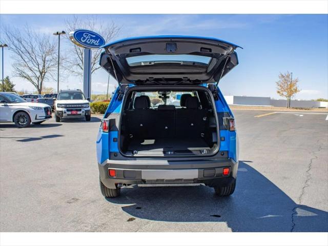 2026 Jeep Cherokee Laredo 4x4