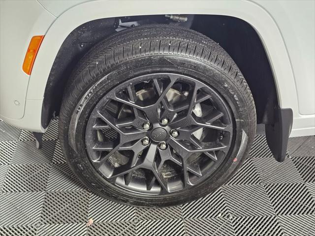 2026 Jeep Grand Cherokee Summit 4x4