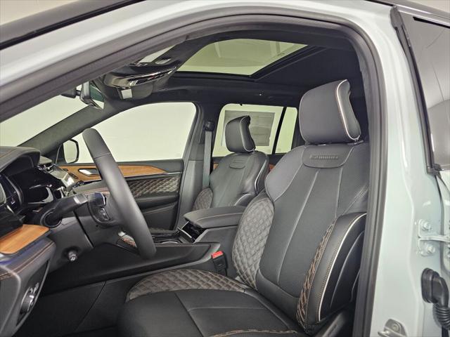 2026 Jeep Grand Cherokee Summit 4x4