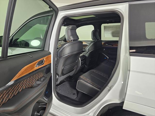 2026 Jeep Grand Cherokee Summit 4x4