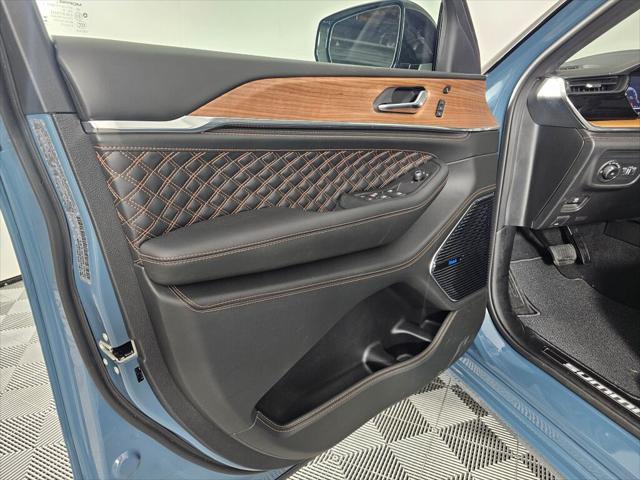 2026 Jeep Grand Cherokee Summit 4x4