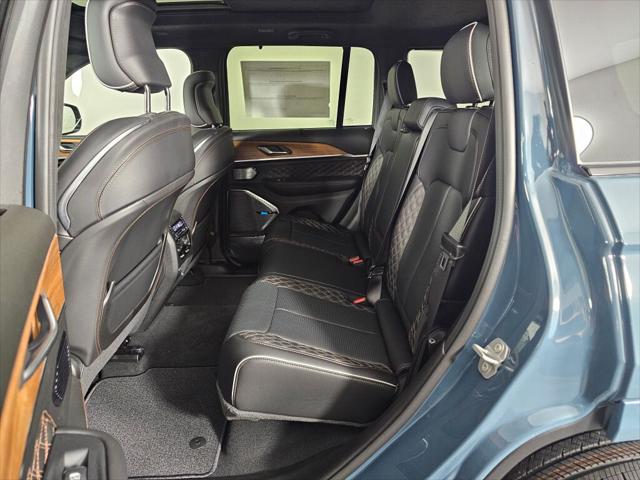 2026 Jeep Grand Cherokee Summit 4x4
