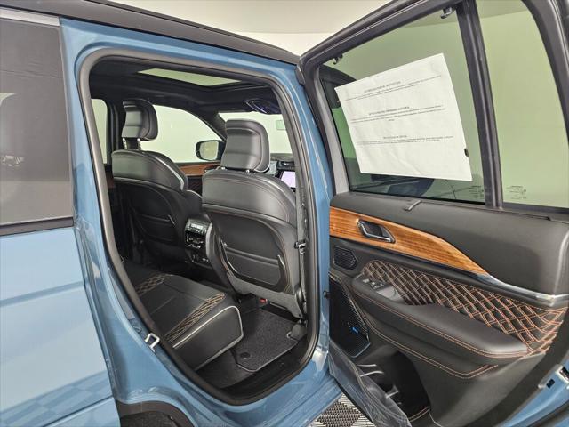 2026 Jeep Grand Cherokee Summit 4x4