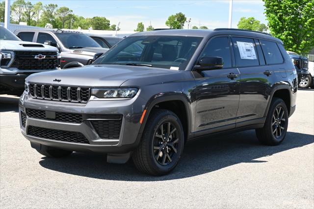 New 2026 Baltic Gray Metallic Clear-Coat Exterior Paint Jeep Laredo image 31