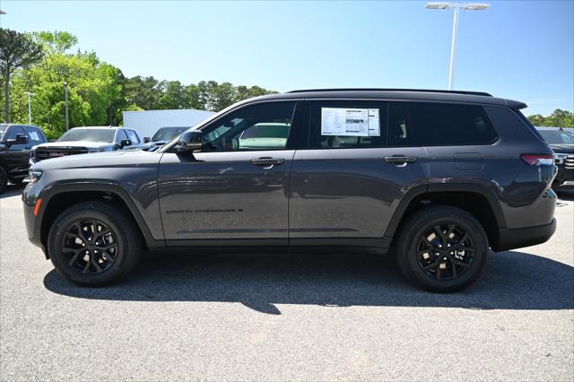New 2026 Baltic Gray Metallic Clear-Coat Exterior Paint Jeep Laredo image 33