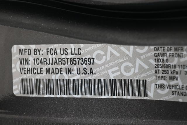 New 2026 Baltic Gray Metallic Clear-Coat Exterior Paint Jeep Laredo image 63