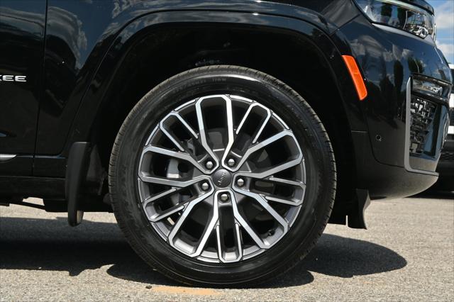 2026 Jeep Grand Cherokee Summit 4x4
