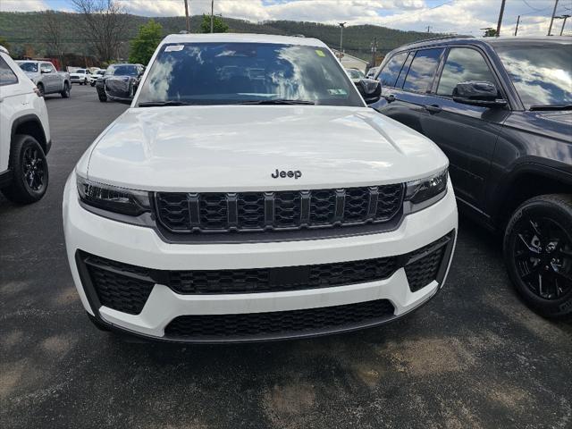 2026 Jeep Grand Cherokee GRAND CHEROKEE L LAREDO ALTITUDE 4X4 2026 Jeep Grand Cherokee GRAND CHEROKEE L LAREDO ALTITUDE 4X4