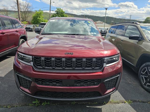 2026 Jeep Grand Cherokee L GRAND CHEROKEE L LAREDO ALTITUDE 4X4 2026 Jeep Grand Cherokee L GRAND CHEROKEE L LAREDO ALTITUDE 4X4