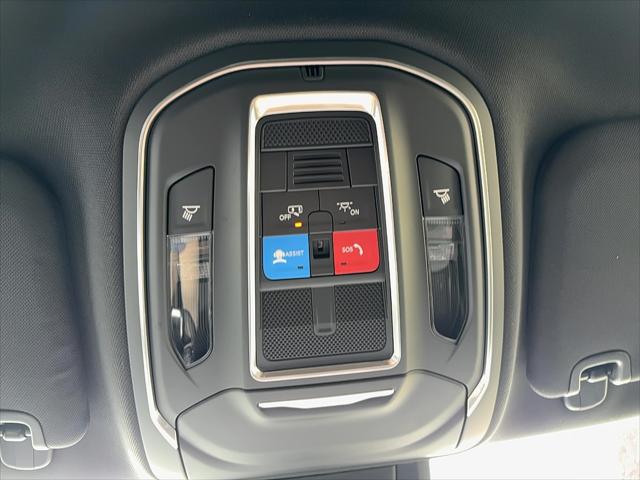 2026 Jeep Cherokee Laredo 4x4
