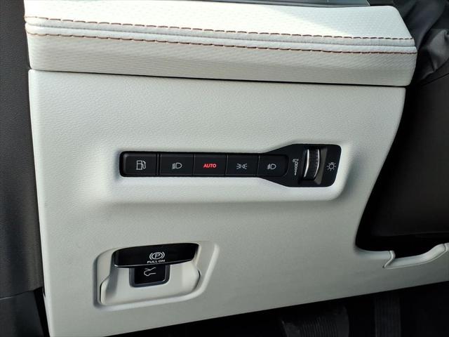 2026 Jeep Cherokee Overland 4x4