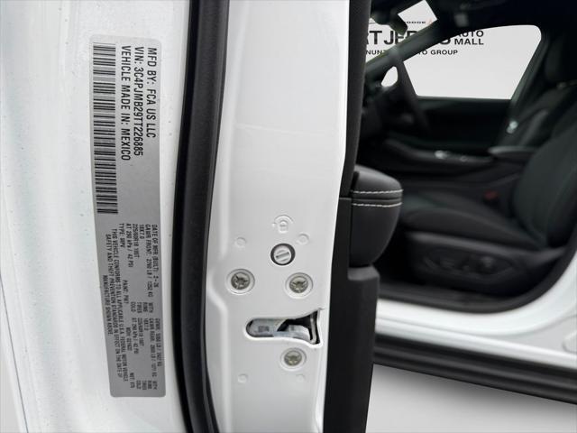 2026 Jeep Cherokee Laredo 4x4