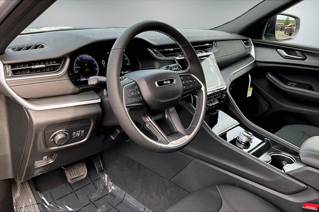 2026 Jeep Grand Cherokee GRAND CHEROKEE L LAREDO X 4X4