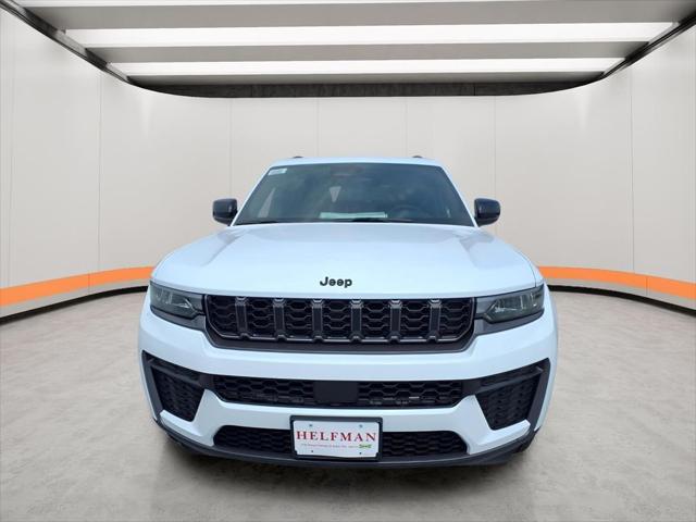 2026 Jeep Grand Cherokee L GRAND CHEROKEE L LAREDO ALTITUDE 4X2