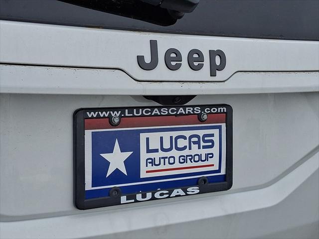 2026 Jeep Cherokee Laredo 4x4