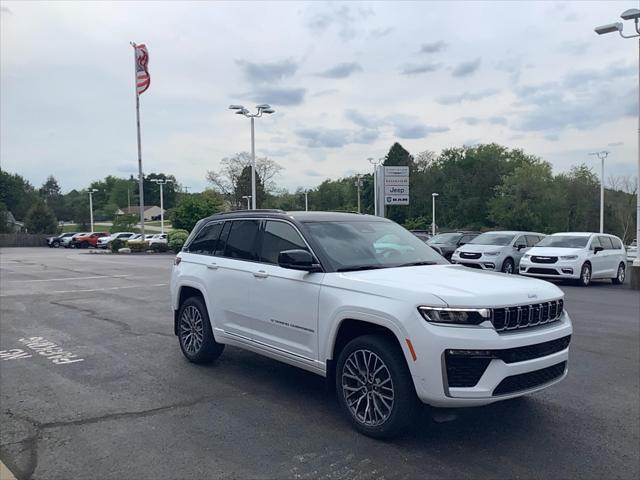 2026 Jeep Grand Cherokee GRAND CHEROKEE SUMMIT 4X4