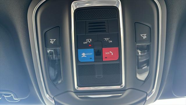 2026 Jeep Cherokee Laredo 4x4