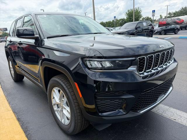 2026 Jeep Grand Cherokee GRAND CHEROKEE LAREDO X 4X4 2026 Jeep Grand Cherokee GRAND CHEROKEE LAREDO X 4X4
