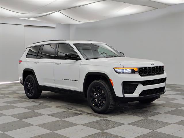 2026 Jeep Grand Cherokee L GRAND CHEROKEE L LAREDO ALTITUDE 4X4
