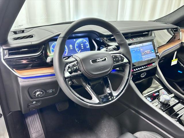 2026 Jeep Grand Cherokee GRAND CHEROKEE L SUMMIT 4X4