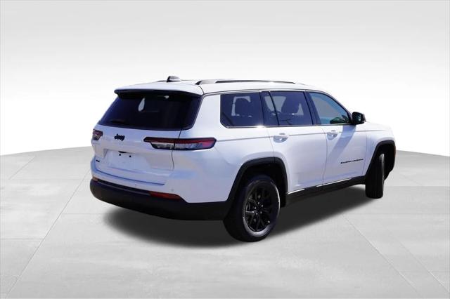 2026 Jeep Grand Cherokee GRAND CHEROKEE L LAREDO ALTITUDE 4X4