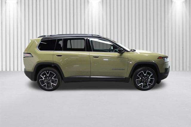 2026 Jeep Cherokee CHEROKEE OVERLAND 4X4