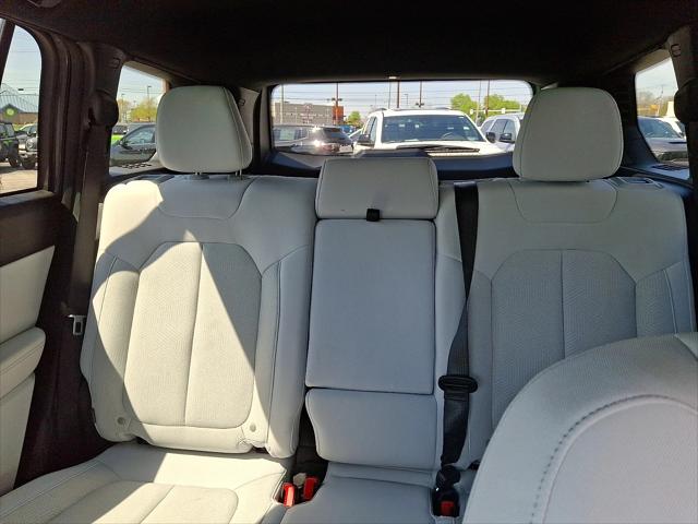 2026 Jeep Cherokee Laredo 4x4