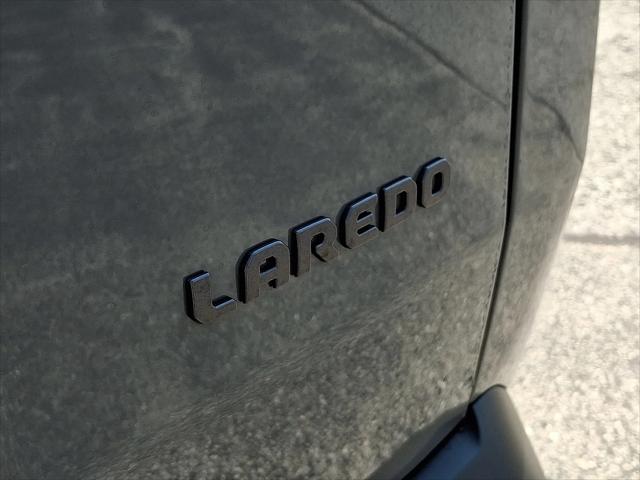 2026 Jeep Cherokee Laredo 4x4