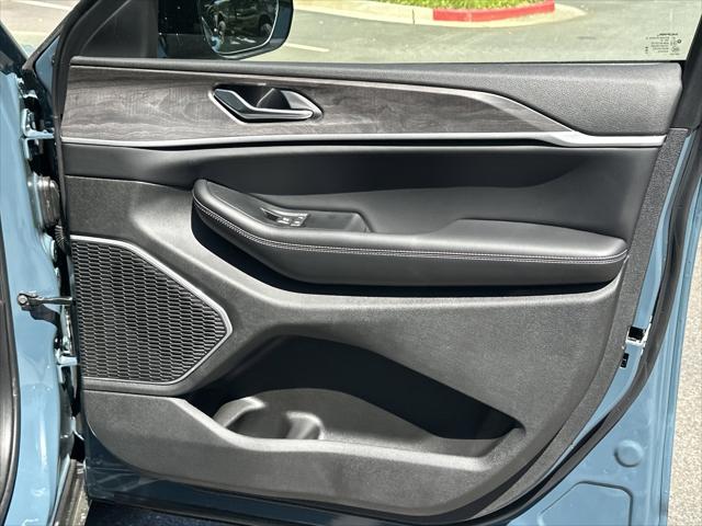 2026 Jeep Grand Cherokee Limited 4x2