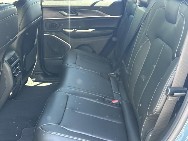 2026 Jeep Grand Cherokee Limited 4x2