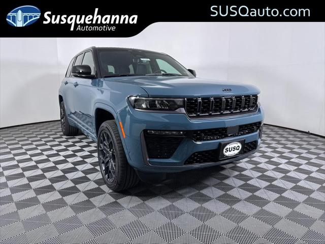 2026 Jeep Grand Cherokee GRAND CHEROKEE SUMMIT 4X4