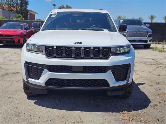 2026 Jeep Grand Cherokee GRAND CHEROKEE L LAREDO ALTITUDE 4X2