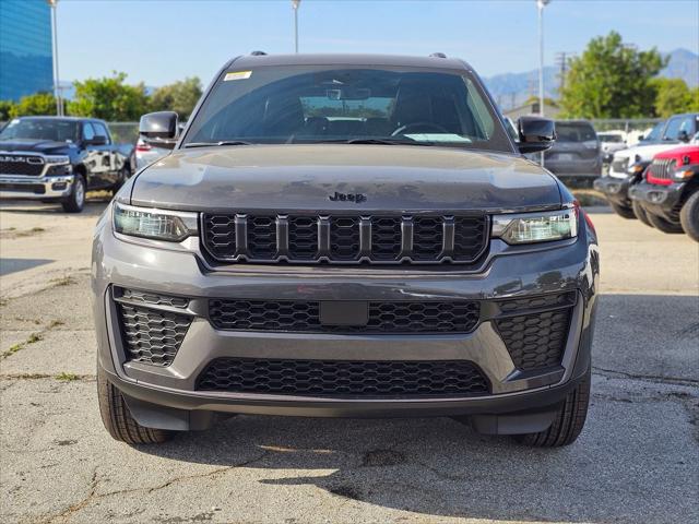 2026 Jeep Grand Cherokee L GRAND CHEROKEE L LAREDO ALTITUDE 4X4