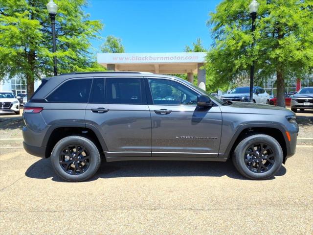 2026 Jeep Grand Cherokee GRAND CHEROKEE LAREDO ALTITUDE 4X2
