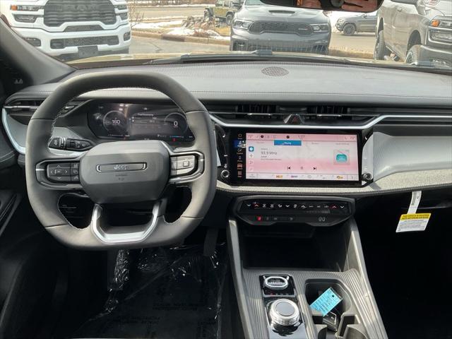 2026 Jeep Cherokee CHEROKEE LAREDO 4X4