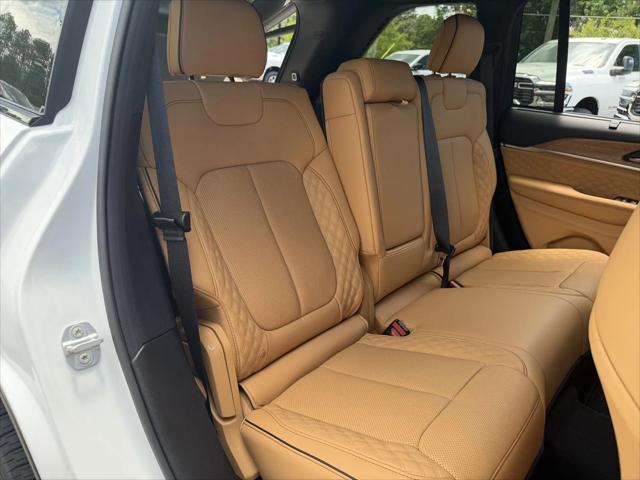 2026 Jeep Grand Cherokee Summit 4x4