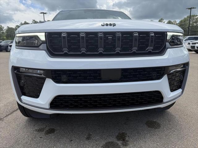 2026 Jeep Grand Cherokee Summit 4x4