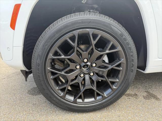 2026 Jeep Grand Cherokee Summit 4x4