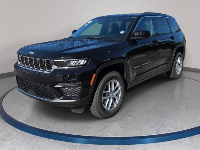 2026 Jeep Grand Cherokee GRAND CHEROKEE LAREDO 4X4