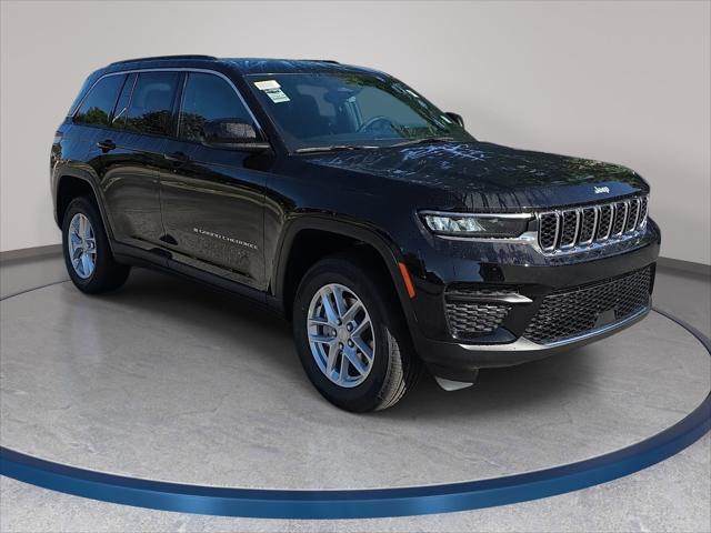 2026 Jeep Grand Cherokee GRAND CHEROKEE LAREDO 4X4