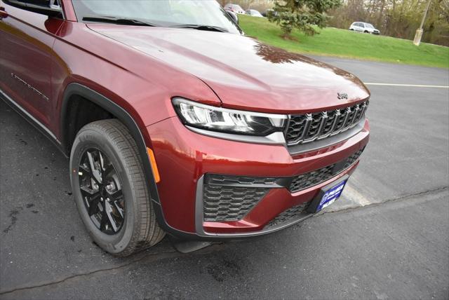 2026 Jeep Grand Cherokee L GRAND CHEROKEE L LAREDO ALTITUDE 4X4