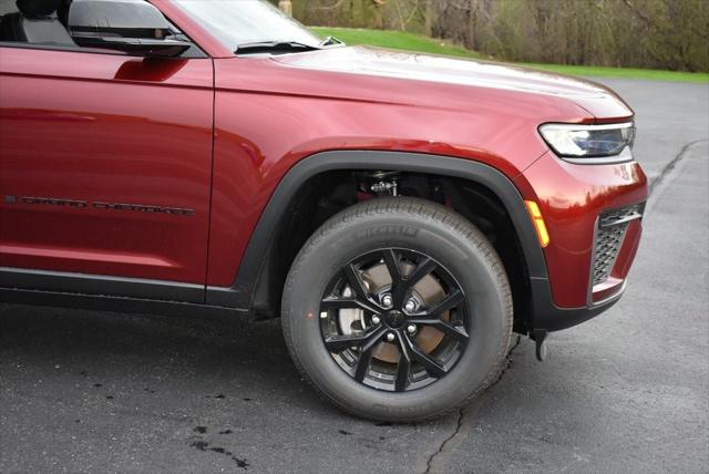 2026 Jeep Grand Cherokee L GRAND CHEROKEE L LAREDO ALTITUDE 4X4